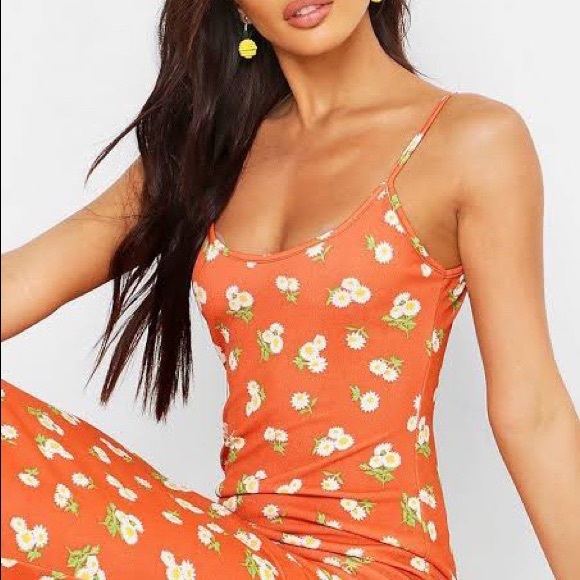 Boohoo Dresses & Skirts - BOOHOO | Orange daisy print figure hugging maxi dress